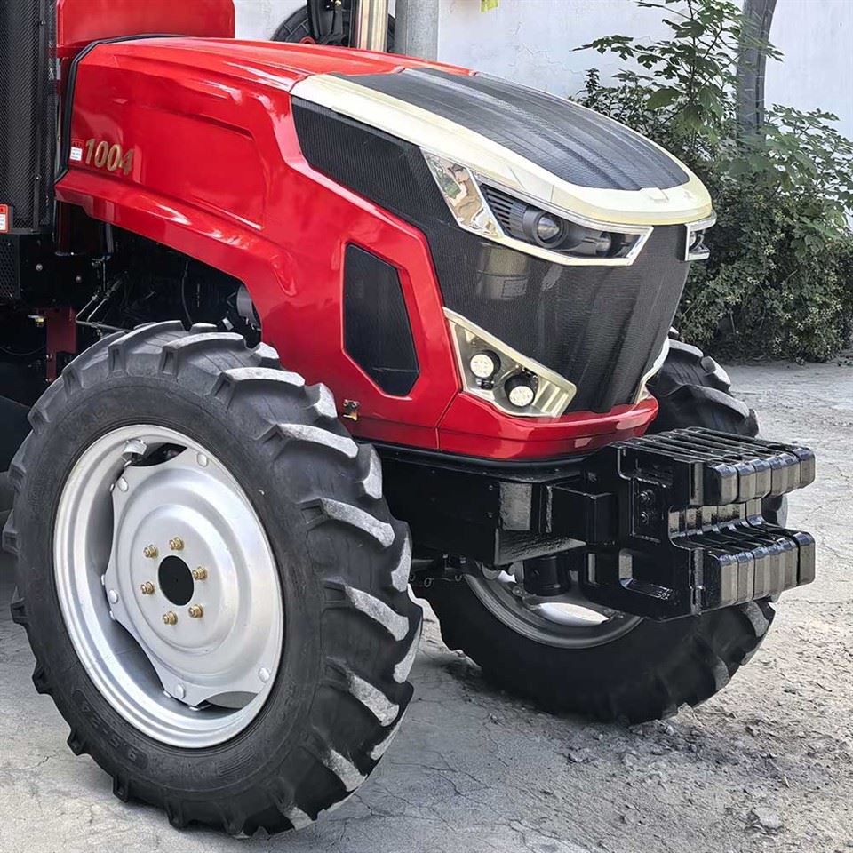 Tractor 1004