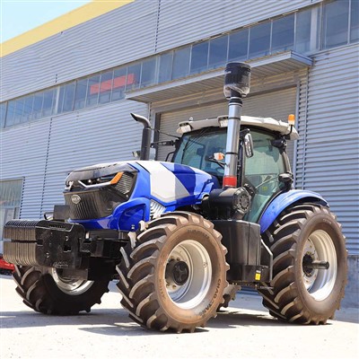 Tractor 240HP